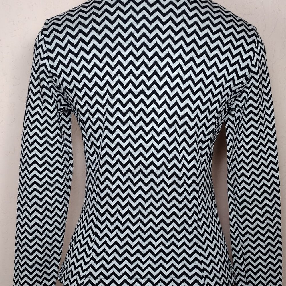 Black & White Long Sleeve Quarter Zip Mock Neck - Picture 11 of 16